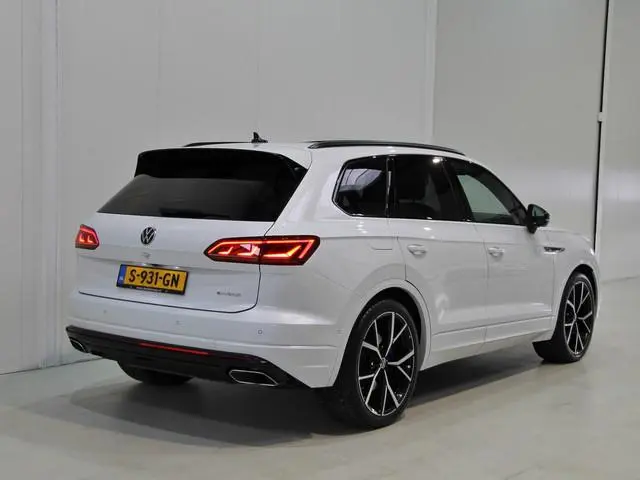 Volkswagen Touareg R 3.0 TSI eHybrid 462PK | Full option