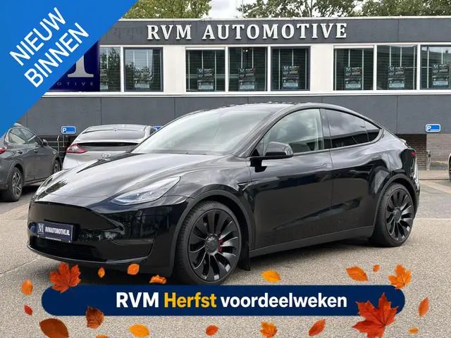 Tesla Model Y Performance AWD 75 kWh VAN 41.900:,- VOOR:39.877,- UW HERFSTVOORDEEL: 2.023,- | SOH 92...