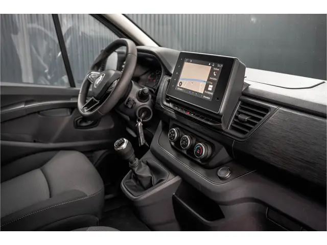 Renault Trafic Blue dCi 150PK | L2H1 | 9-Zits | IN BPM/BTW | LED | Canera | Navi | Zijschuifdeur R+L...