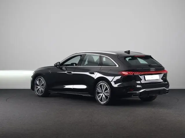 Audi A5 Avant S edition e-hybrid 299 pk | Trekhaak, elektr. wegklapbaar | Techniekpakket | Ledkoplam...