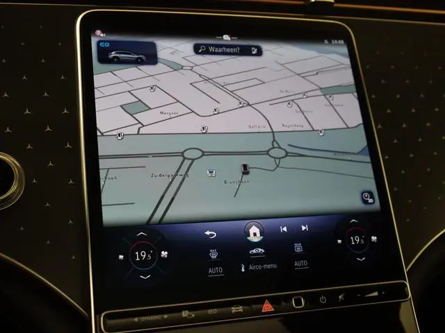 Mercedes-Benz EQS