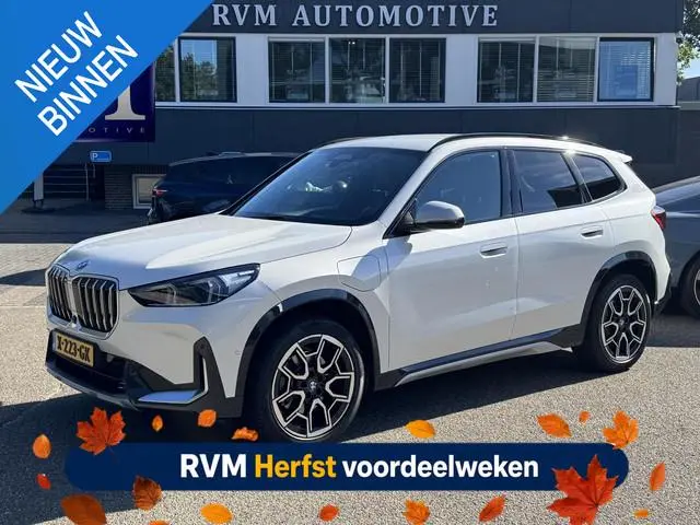 BMW X1 xDrive25e X-Line High Executive PHEV | VAN: 35.900,- VOOR: 32.877,- UW HERFSTVOORDEEL: 3.023,...