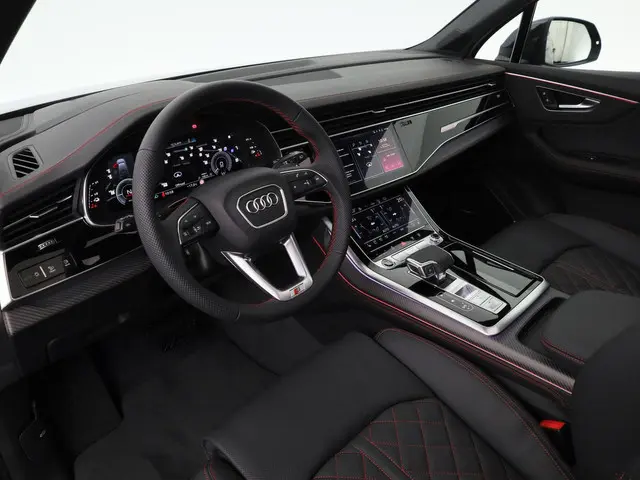 Audi Q7 Pro Line S 55 TFSI e 394 pk quattro