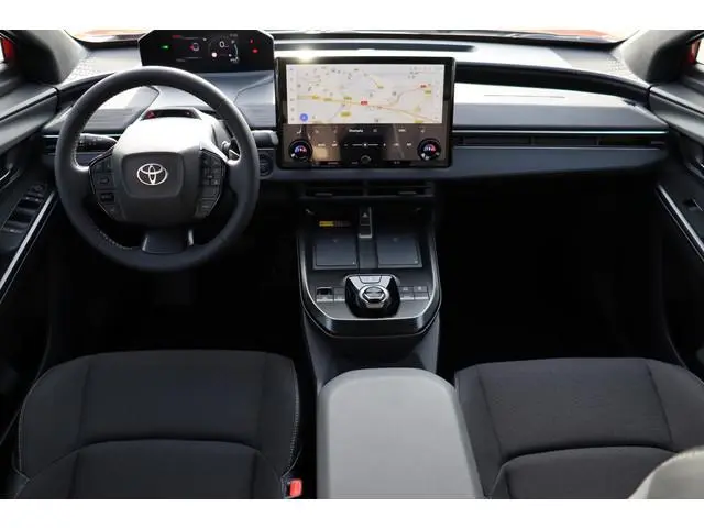 Toyota C-HR+