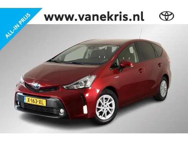 Toyota Prius + 1.8 Active