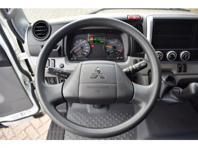 FUSO Canter