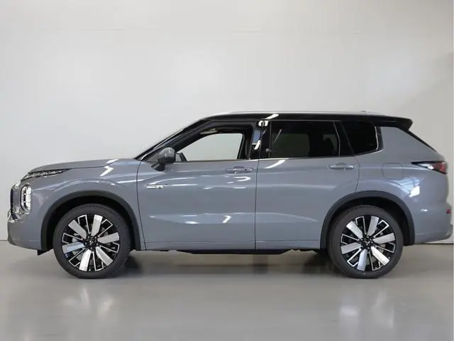 Mitsubishi Outlander 2.4 PHEV Instyle+ | Actieprijs | Uit voorraad leverbaar | 1600 KG trekgewicht |...