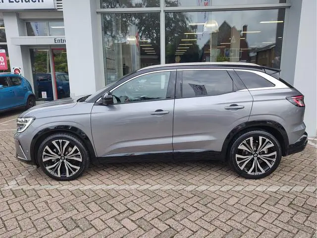 Renault Austral 1.2 E-TECH FULL HYBRID 200 ICONIC AUTOMAAT Stuurverwarming | 360 Camera | Keyless