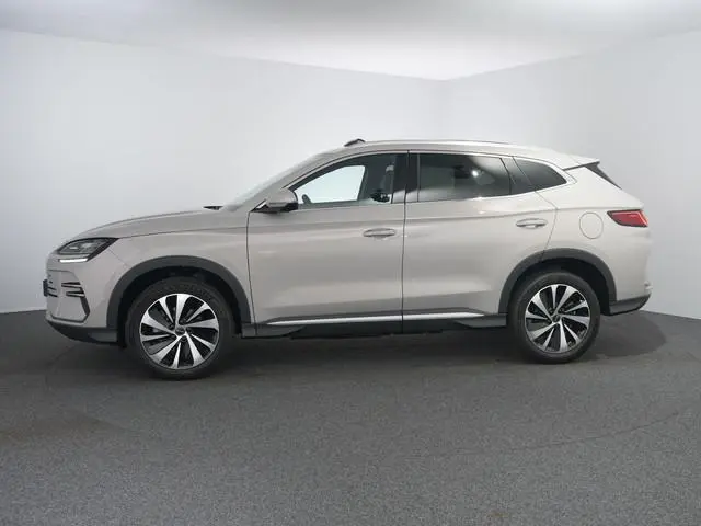 BYD SEAL U