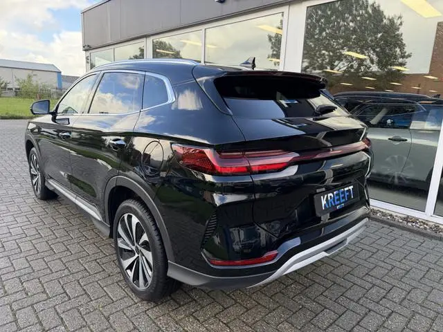 BYD SEAL U