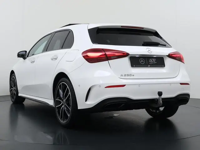 Mercedes-Benz A-Klasse 250 e Business Solution AMG
