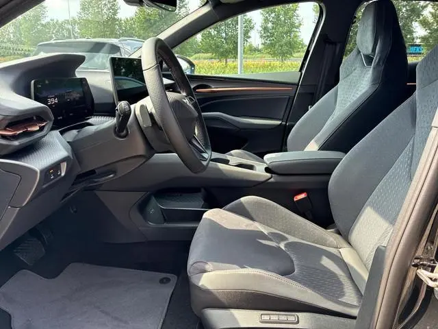 Cupra Raval