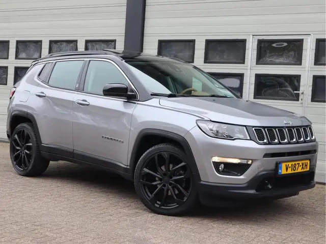 Jeep Compass 1.4 MultiAir 141pk Trailhawk - Grijs kenteken - Pano - Cruise