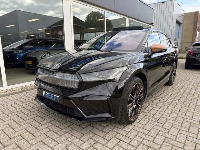 ŠKODA Enyaq iV 80X Founders edition | Sportline SOH 95%