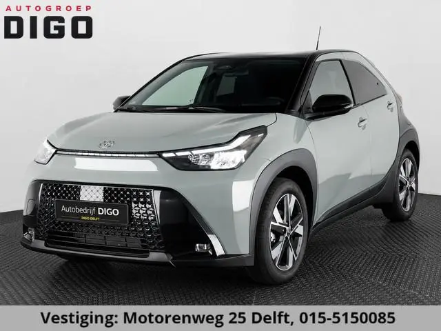 Toyota Aygo X HYBRID PULSE BI-TONE GARANTIE TOT 2036**RIJKLAAR**  APPLE CARPLAY & ANDRIOD AUTO . ADA...