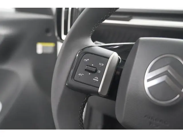 Citroen Ë-C3 Max 113pk 44 kWh | 11 KW Lader | Camera | Navigatie | Parkeersensoren