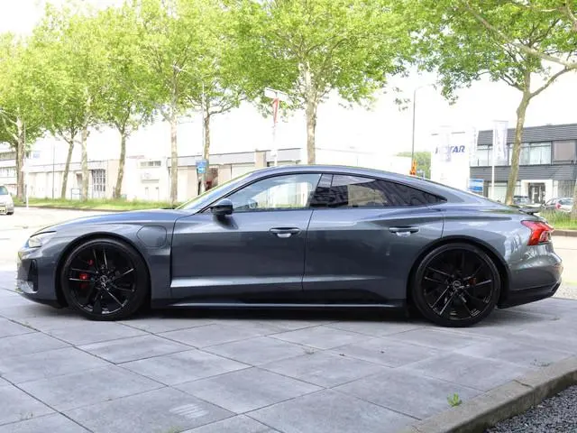 Audi e-tron GT