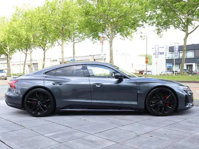 Audi e-tron GT