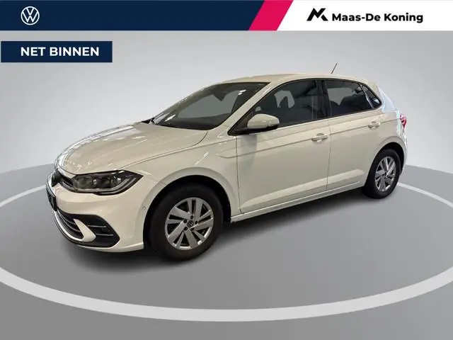 Volkswagen Polo 1.0 TSI 110pk DSG Style · Camera · Apple/Android Car Play · Dodehoeksensor · Parkeer...