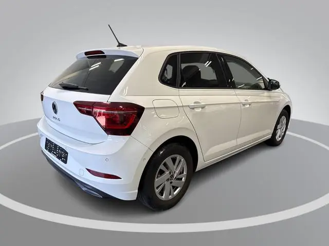 Volkswagen Polo 1.0 TSI 110pk DSG Style · Camera · Apple/Android Car Play · Dodehoeksensor · Parkeer...