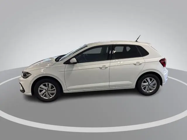 Volkswagen Polo 1.0 TSI 110pk DSG Style · Camera · Apple/Android Car Play · Dodehoeksensor · Parkeer...