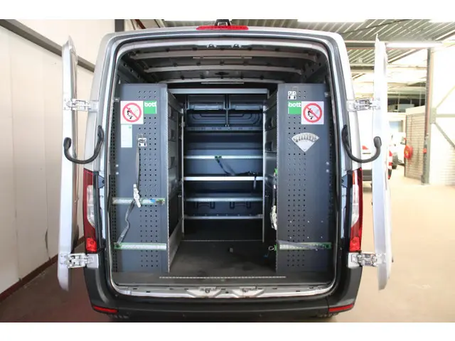 Mercedes-Benz Sprinter 314 L1H1 AUTOMAAT WERKPLAATSINRICHTING