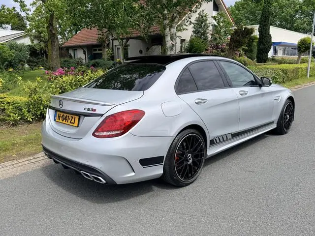 Mercedes-Benz C-Klasse