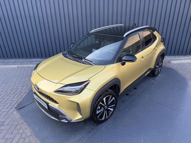 Toyota Yaris Cross 1.5 Hybrid AWD Launch Edition | Pano dak | Vol leer | Head-up | JBL | 10 jr GARAN...
