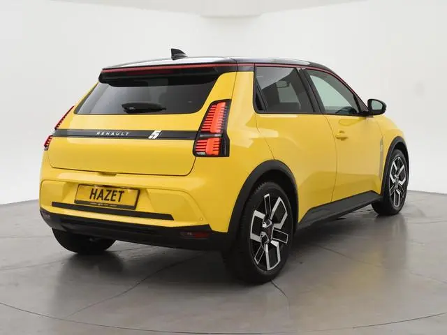 Renault 5 COMFORT RANGE TECHNO 52 kWh 150 PK *NIEUW* DIRECT LEVERBAAR + WINTER PACK | SFEERVERLICHTI...