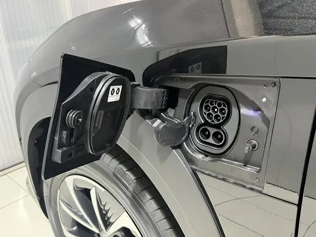 Lexus RZ