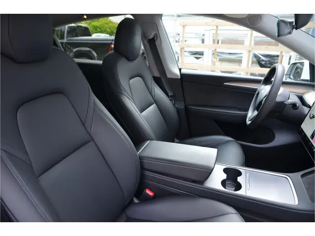 Tesla Model Y Long Range AWD 75 kWh AutoPilot3.0