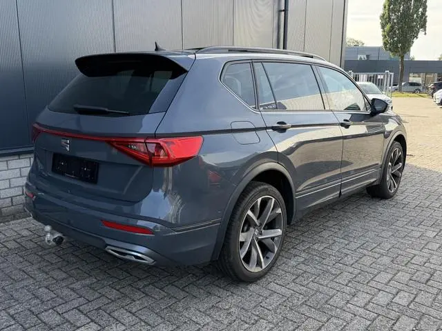 SEAT Tarraco 1.4 TSI e-Hybrid PHEV FR Business 20"/Panoramadak/Trekhaak/Keyless/Dodehoek/Elektrische...