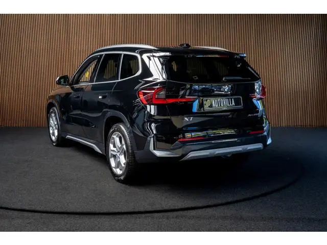 BMW X1 xDrive23i xLine 18inch Sportstoelen Leder Driving Assistant Plus Trekhaak
