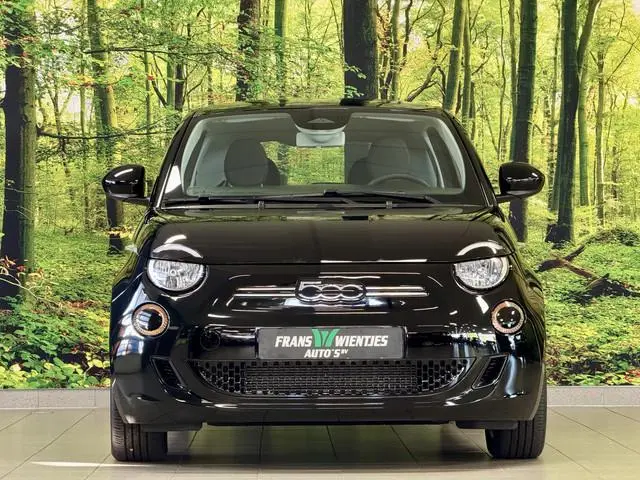 Fiat 500 Icon 42 kWh | Navigatie | Cruise Control | 16" Lichtmetaal | Lane Assist | Apple Carplay |...