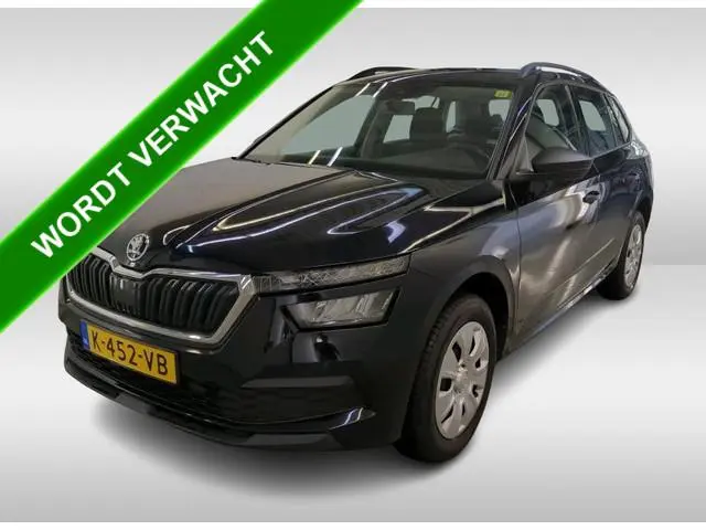 ŠKODA Kamiq 1.0 TSI 111PK  Active / Hoge instap / 6Versn. / Pdc. / Airco / Radio multimedia  / Cruis...