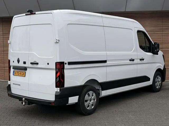 Renault Master T35 2.0 dCi 170 L2H2 Extra 2x schuifdeur / Trekhaak / betimmering enz