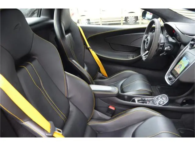 McLaren 570S