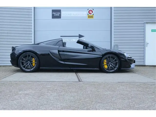 McLaren 570S