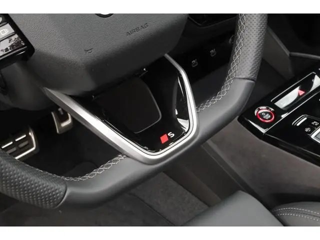 Audi SQ6 e-tron
