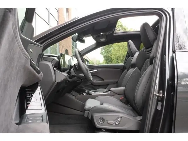 Audi SQ6 e-tron