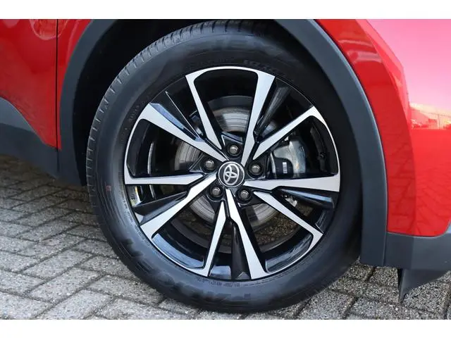 Toyota C-HR 1.8 Hybrid 140 First Edition Bitone , Stoel- en stuurverwarming , 1e eigenaar