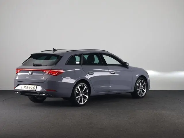 Seat Leon Sportstourer FR Business 1.5 TSI eHybrid 204pk | 18 inch lichtmetalen velgen