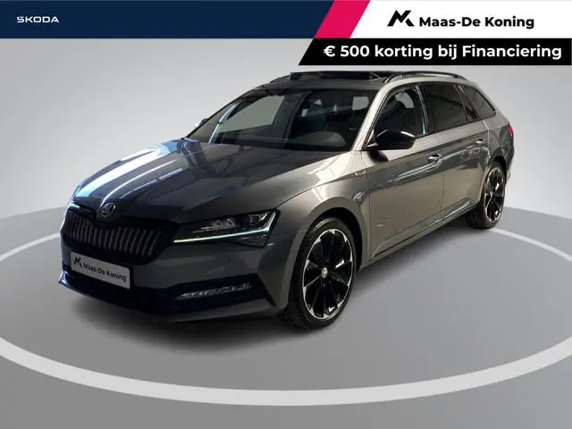 Skoda Superb 1.4PHEV 218PK Sportline DSG · Panoramadak · Trekhaak · Camera + Parkeersensoren · Stoel...