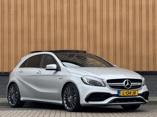 Mercedes-Benz A-klasse AMG 45 4MATIC | Cruise Control | Panoramadak | Achteruitrijcamera | Stoelverw...