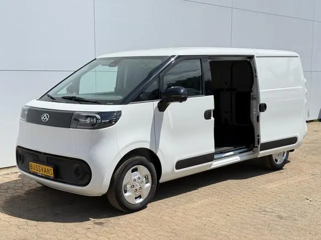 Maxus eDeliver 5 64kWh 163PK Elektrisch! L1H1 335KM WLTP 360° Camera Dubbele schuifdeuren Snelladen...