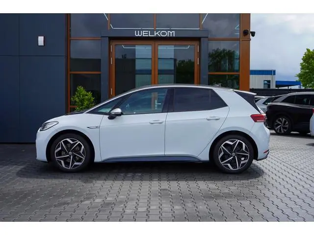 Volkswagen ID.3 First Plus 58 kWh | 87,76% SOH | IQ | Camera | Adap. Cruise | St