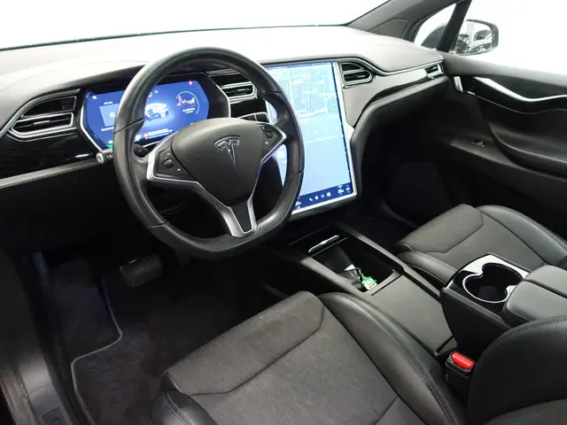 Tesla Model X 90D Base SOH 91%, Luchtvering, Full Memory, 21inch Vossen, Autopilot