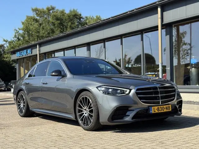 Mercedes-Benz S-Klasse