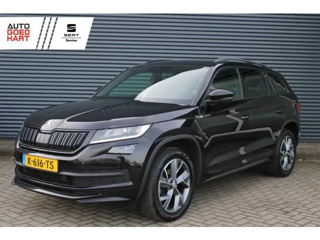 ŠKODA Kodiaq 1.5 TSI Sportline Panoramadak Leer/Alcantara Elektr.-Trekhaak Camera