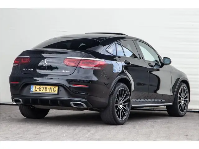 Mercedes-Benz GLC-klasse Coupé 300 4MATIC Premium AMG Schuifdak, Memory, Nightpakket 2020